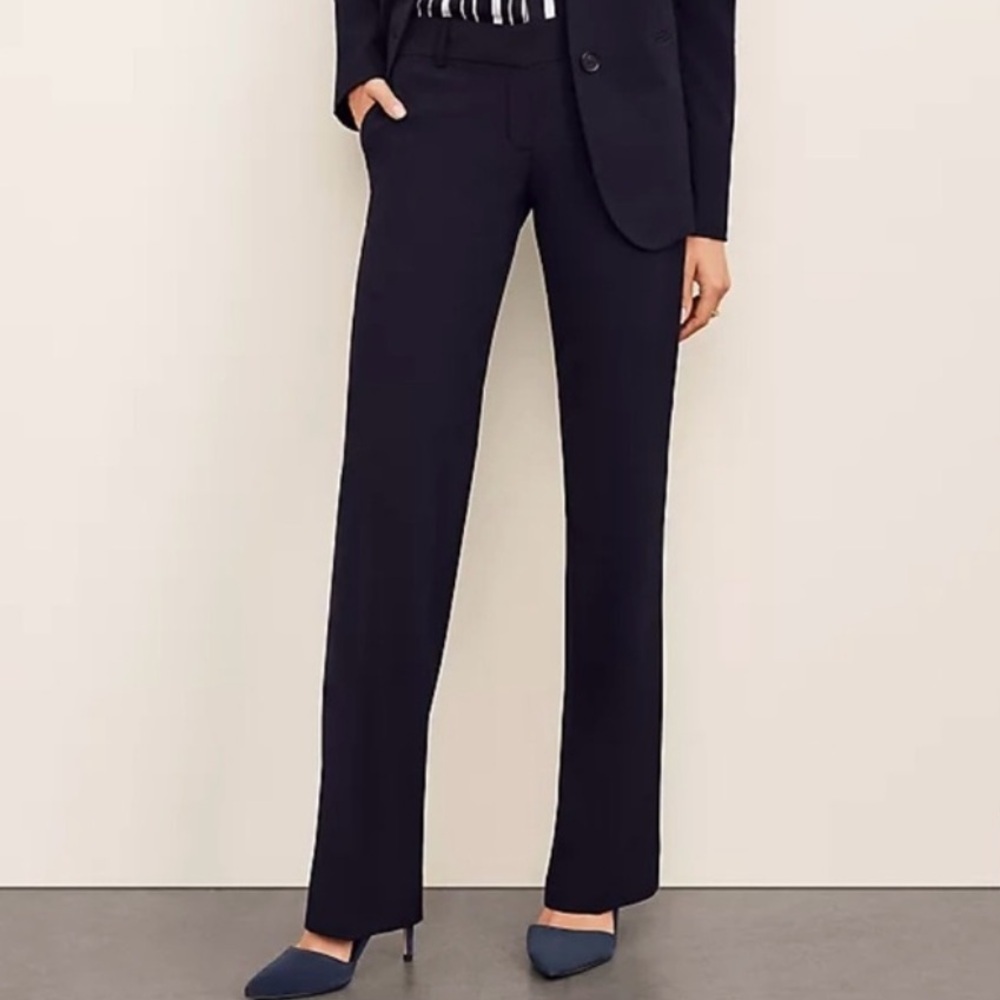 NWT Ann Taylor Navy The Trouser Pant in Seasonless Stretch Curvy Fit Size 18